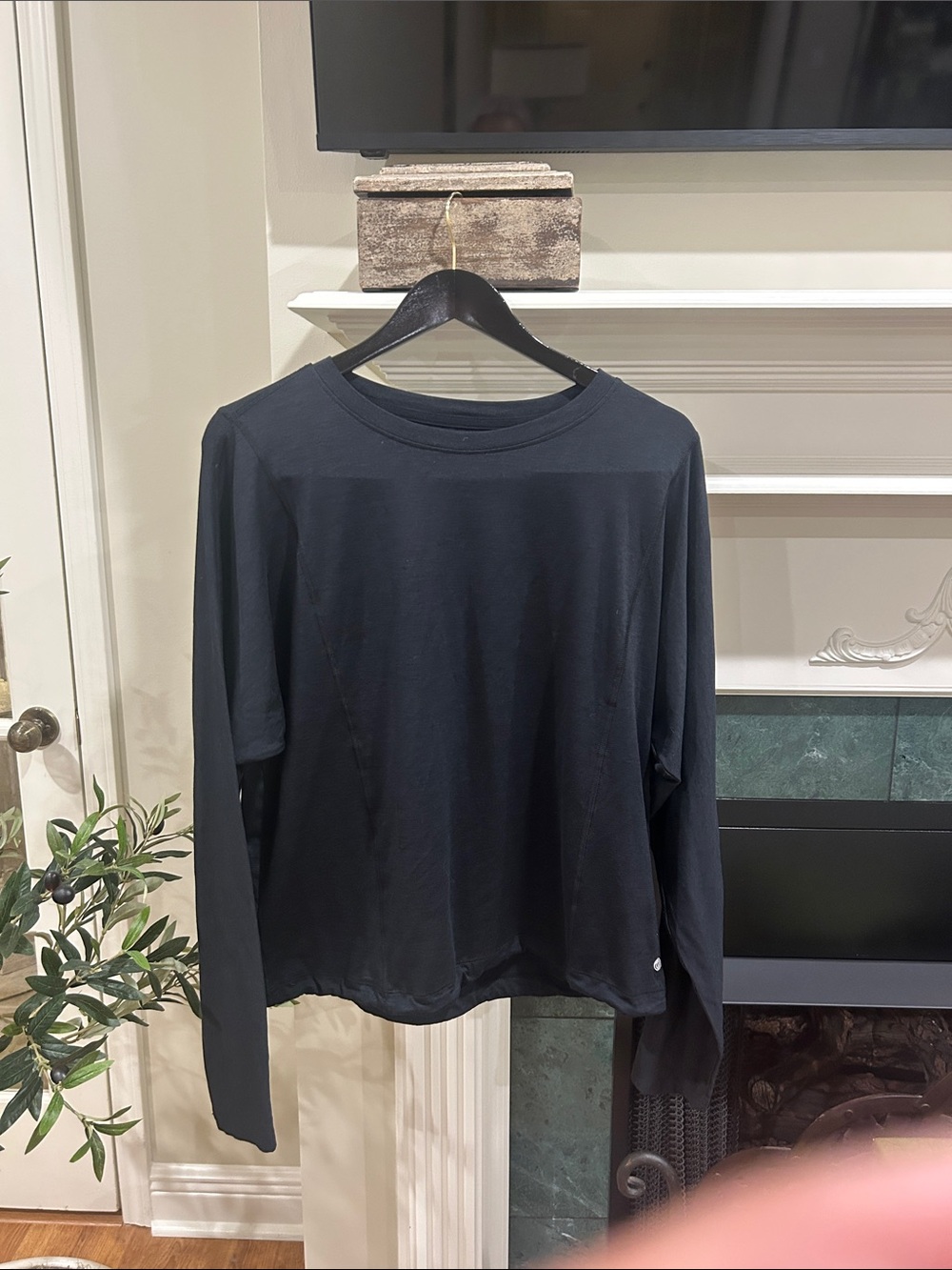 Apana Black Long Sleeve Crewneck Shirt